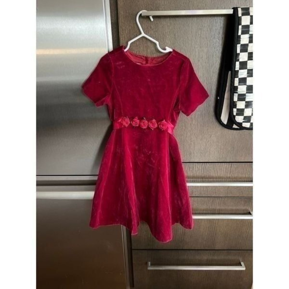 Girl's Red Velvet Christmas Dress with Satin‎ Roses Size 5 Laura Ashley Design